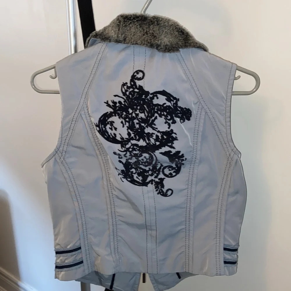 Women’s vest - Picture 3 of 3
